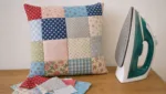 Buegeleisen: Patchwork-Kissen aus Stoffresten ohne Naehmaschine